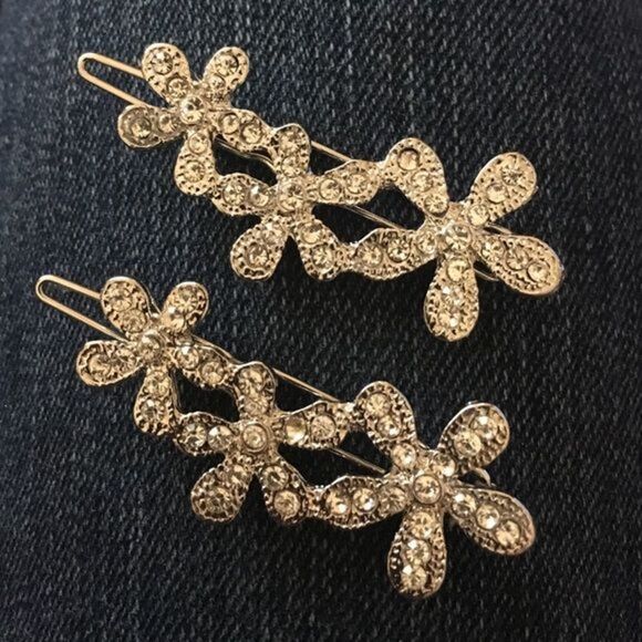 5/$25 Set 2 Hair barrettes rhinestone flower silver color - Picture 3 of 4